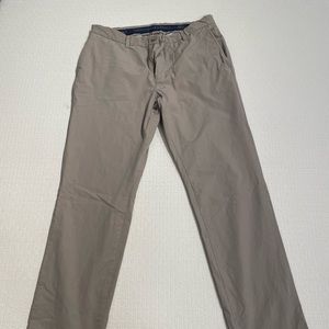 Vineyard Vines on the go pants 34x32